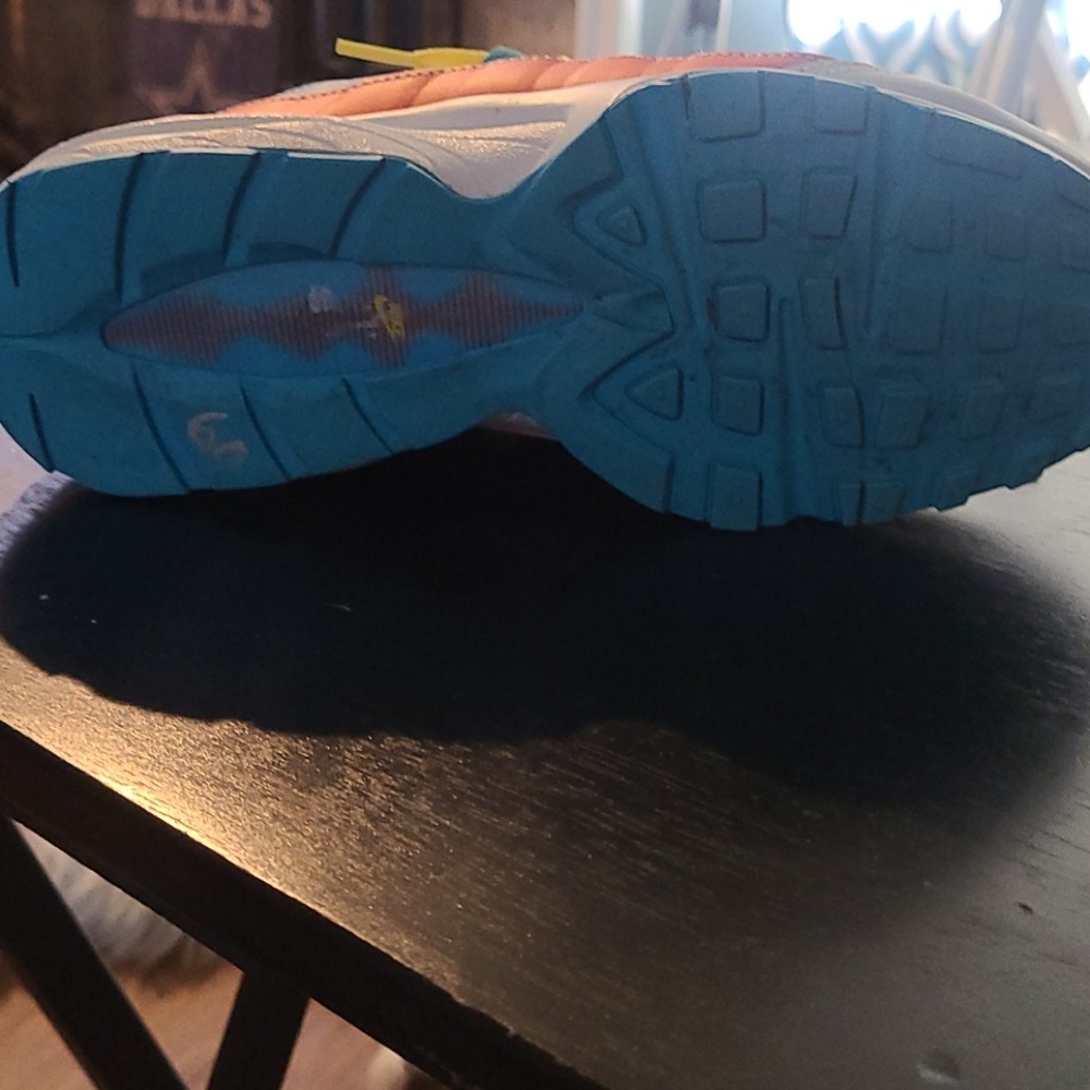 Nike Air Max - Picture 3 of 4
